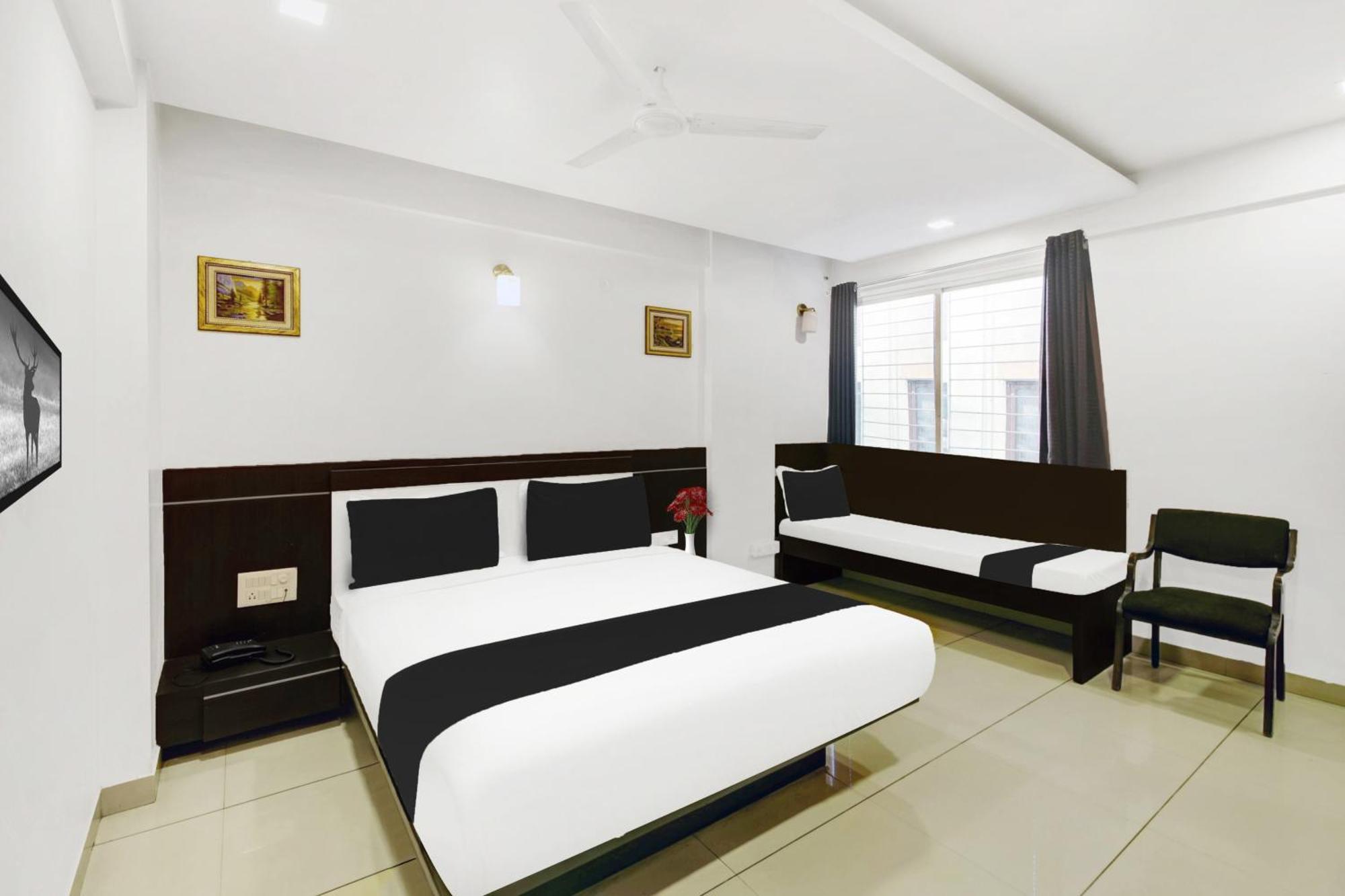 Townhouse City Center Near Mysore Palace Formerly Aavass Inn Exterior photo