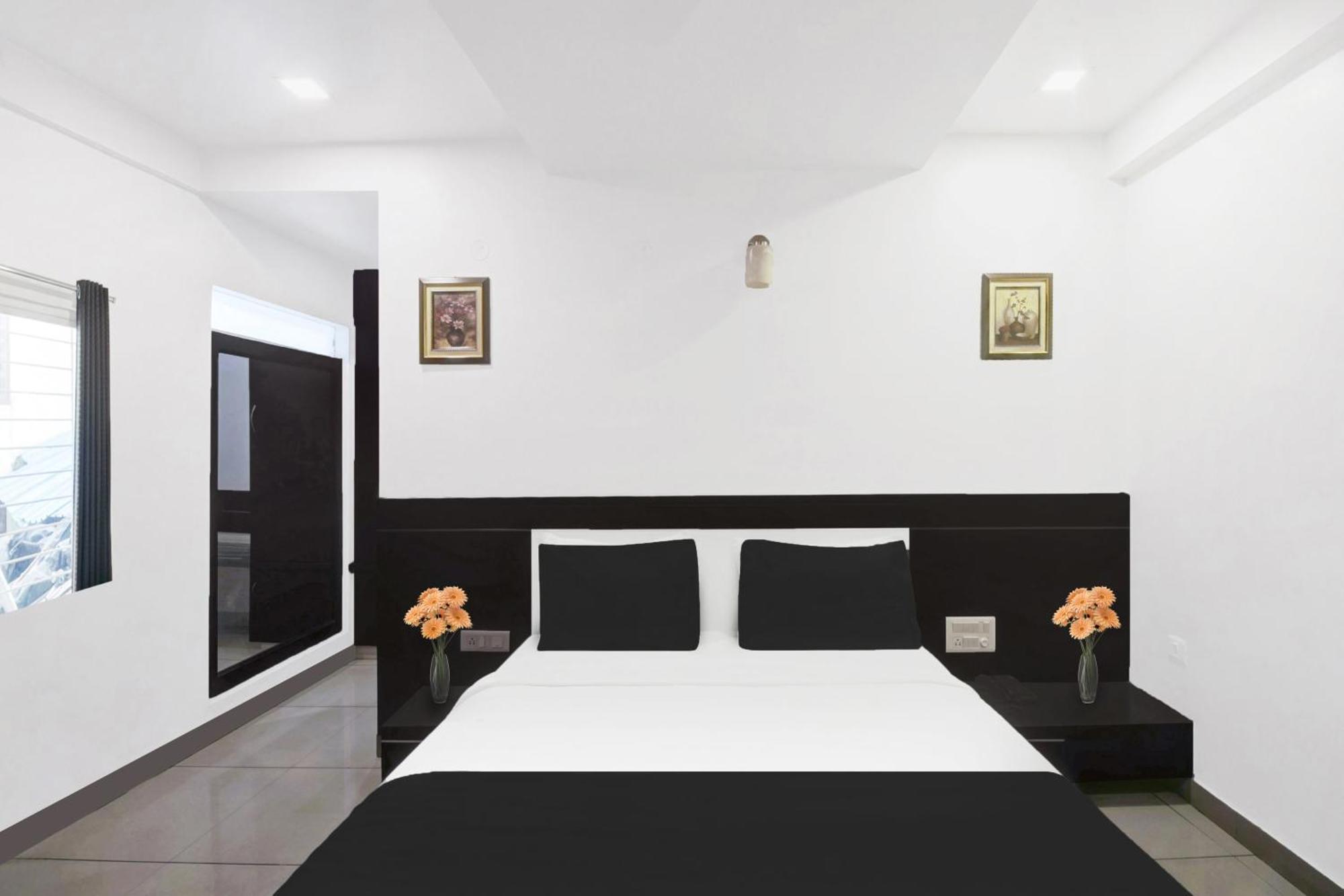 Townhouse City Center Near Mysore Palace Formerly Aavass Inn Exterior photo