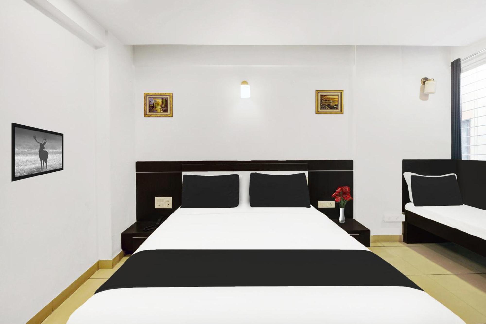 Townhouse City Center Near Mysore Palace Formerly Aavass Inn Exterior photo