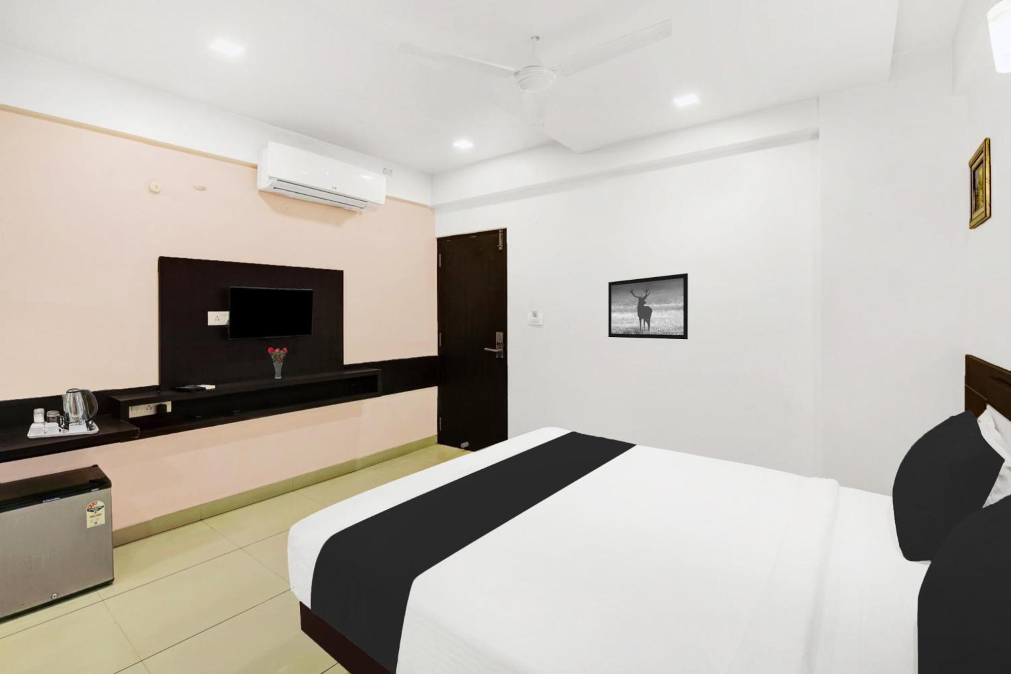 Townhouse City Center Near Mysore Palace Formerly Aavass Inn Exterior photo